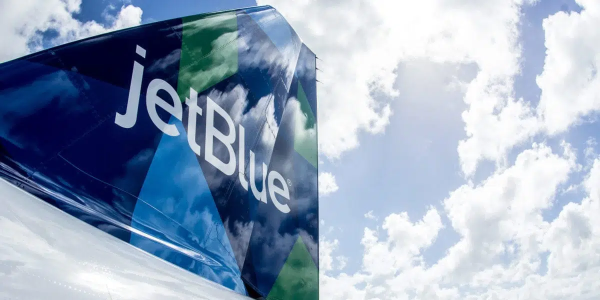 jetblue plane