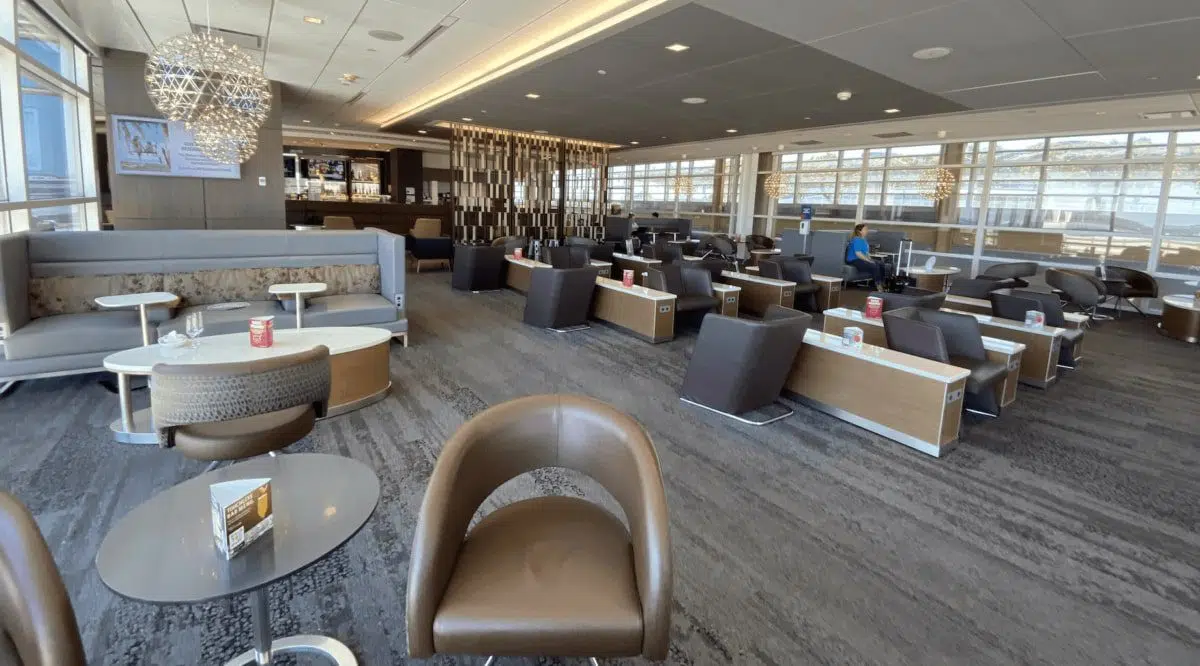 delta sky club DCA