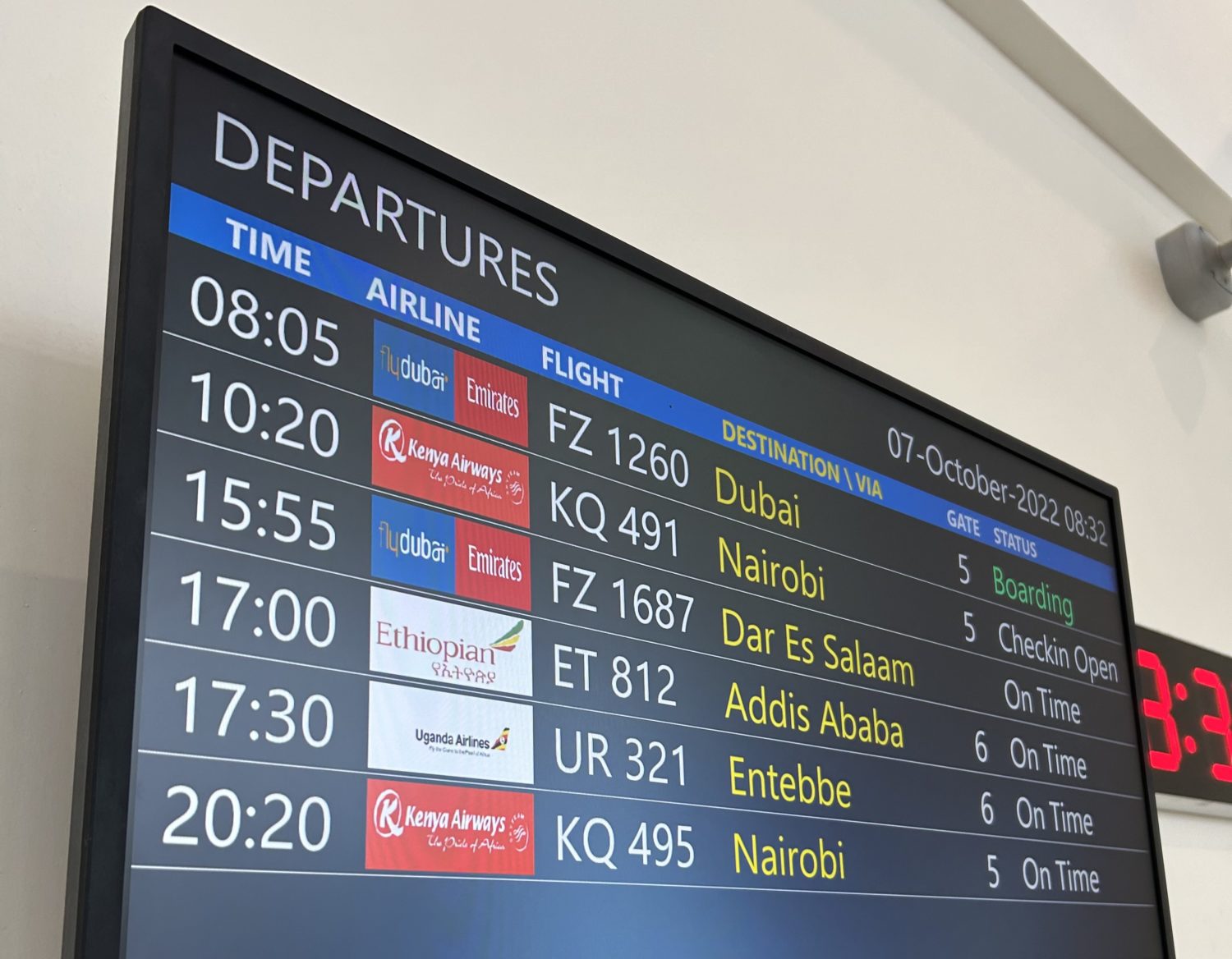 airport departures board